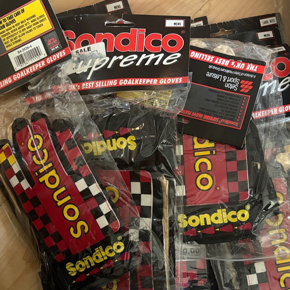 (Retro) Sondico Supreme Goalkeeper Gloves